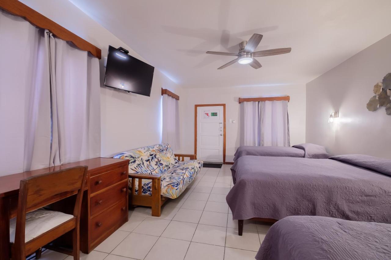 Holiday Hotel San Pedro  Luaran gambar