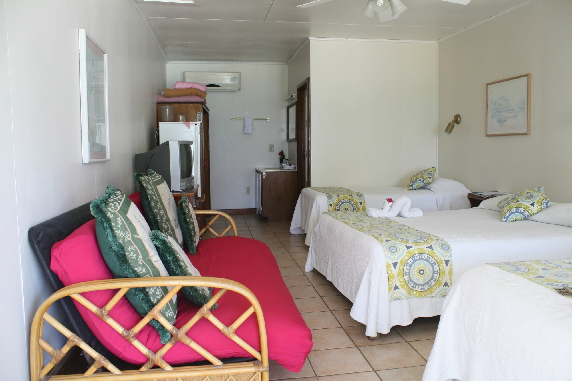 Holiday Hotel San Pedro  Luaran gambar
